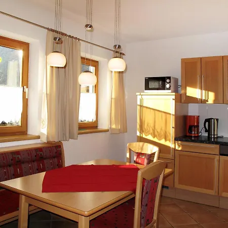 Zweifamilienhaus Koehle 115W * Pfunds